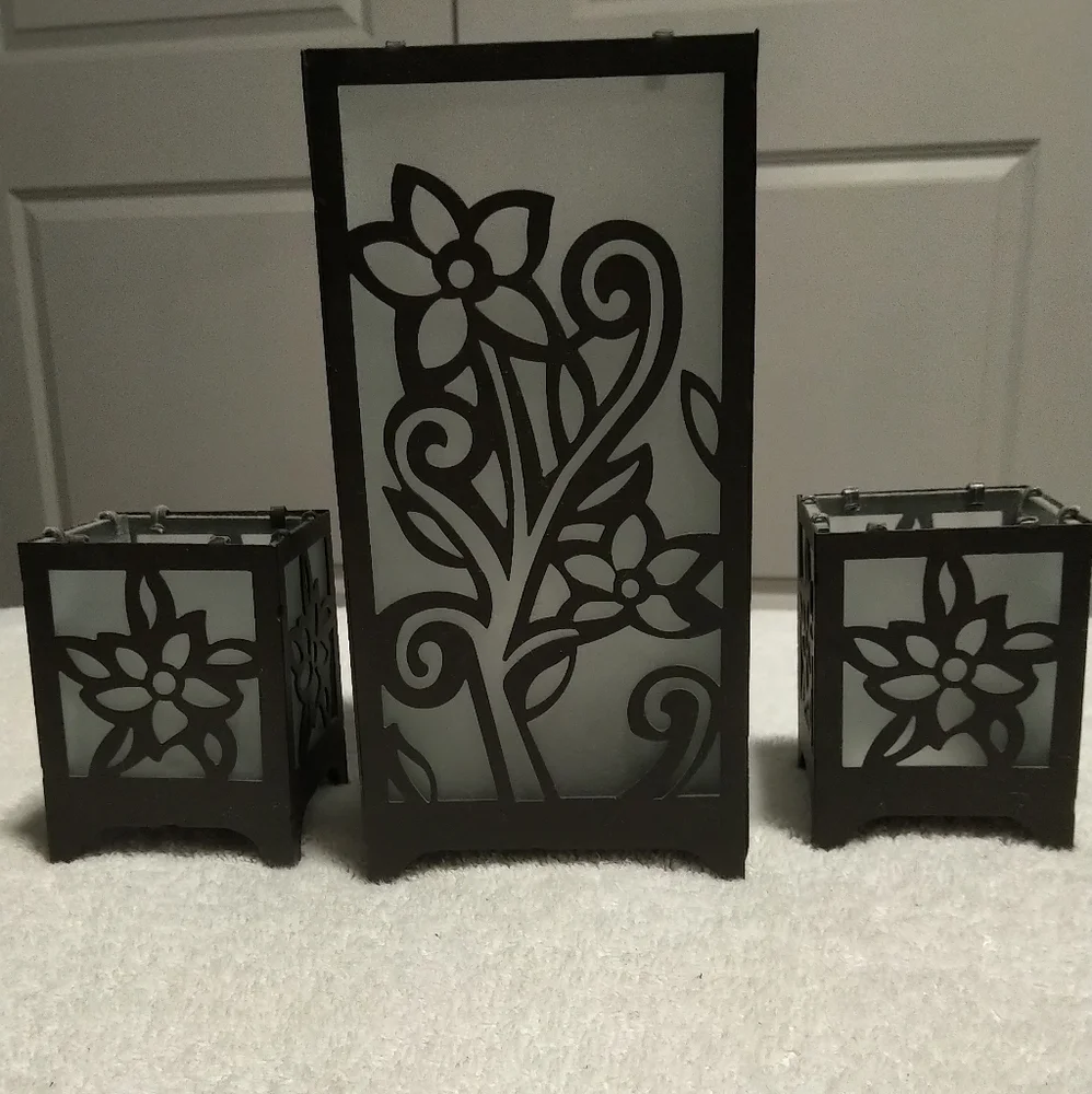 Home Decor Flower Design 3 Piece Candle Light Set